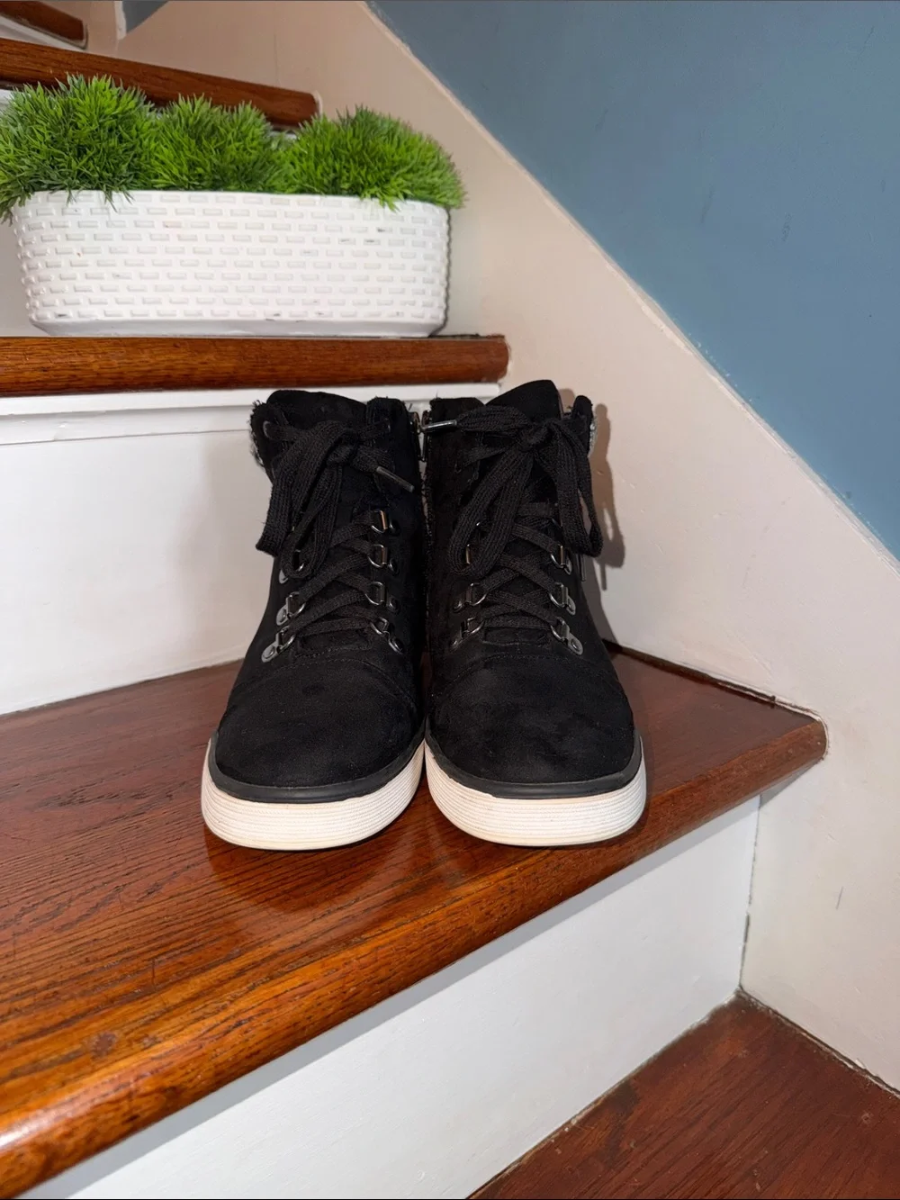 Girls Justice Black High Top Sneakers Size 7 Women